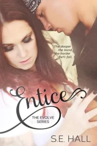 Featured image for Résumé de « Entice » par S.E. Hall