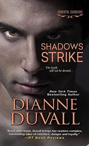 Featured image for Résumé de 'Shadows Strike' par Dianne Duvall