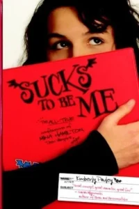 Featured image for Résumé de 'Sucks to Be Me: Les Confessions Véritables de Mina Hamilton, Vampire Adolescente (peut-être)' par Kimberly Pauley