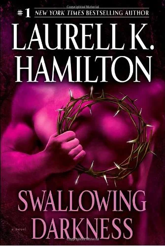 Featured image for Résumé de "Swallowing Darkness" par Laurell K. Hamilton